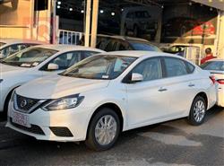 نيسان سيلفي